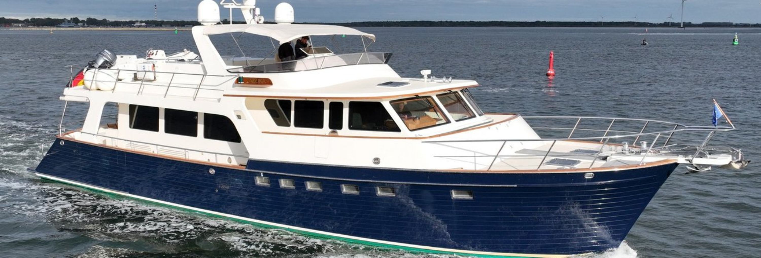 AZURA: Nouveau bateau à moteur à la vente !