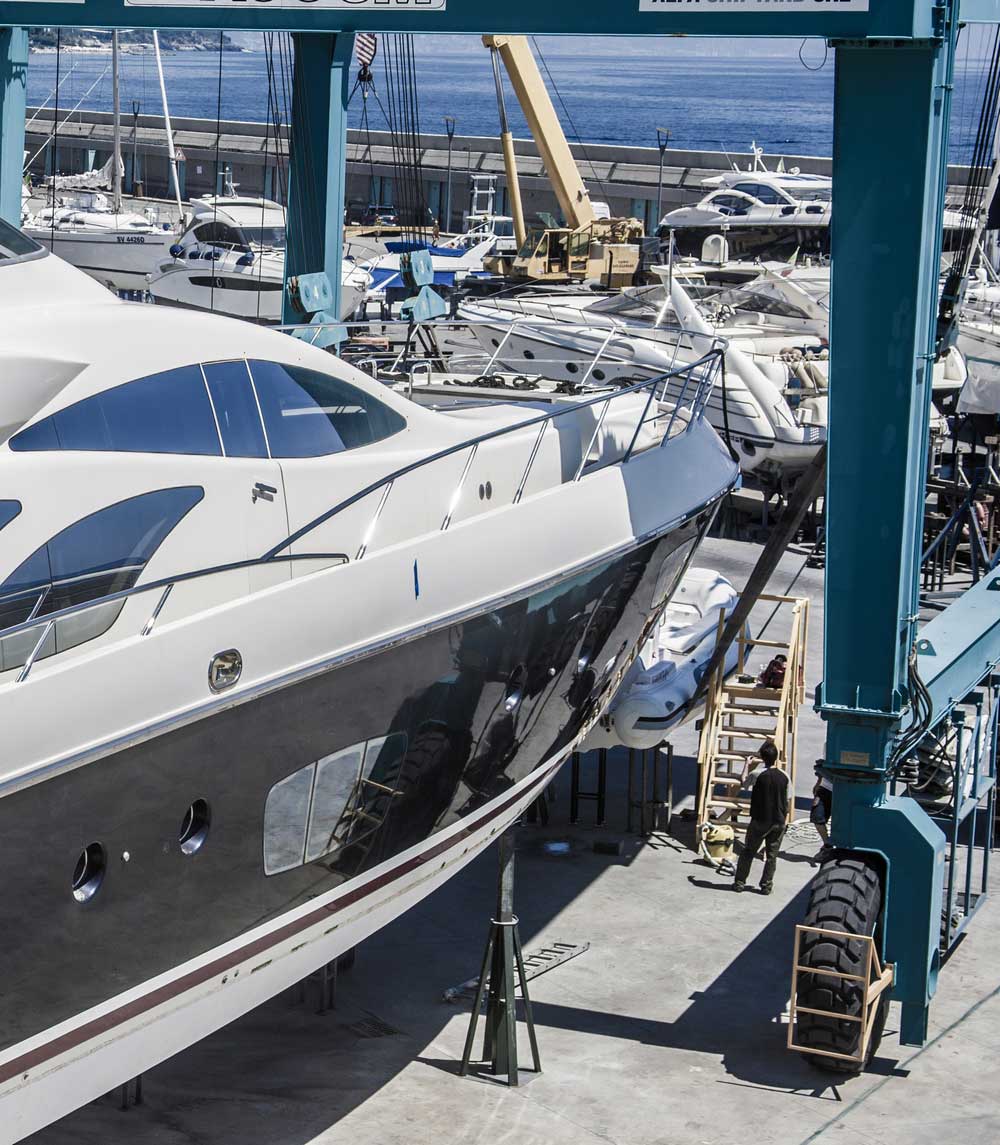 Yacht Sale & Purchase