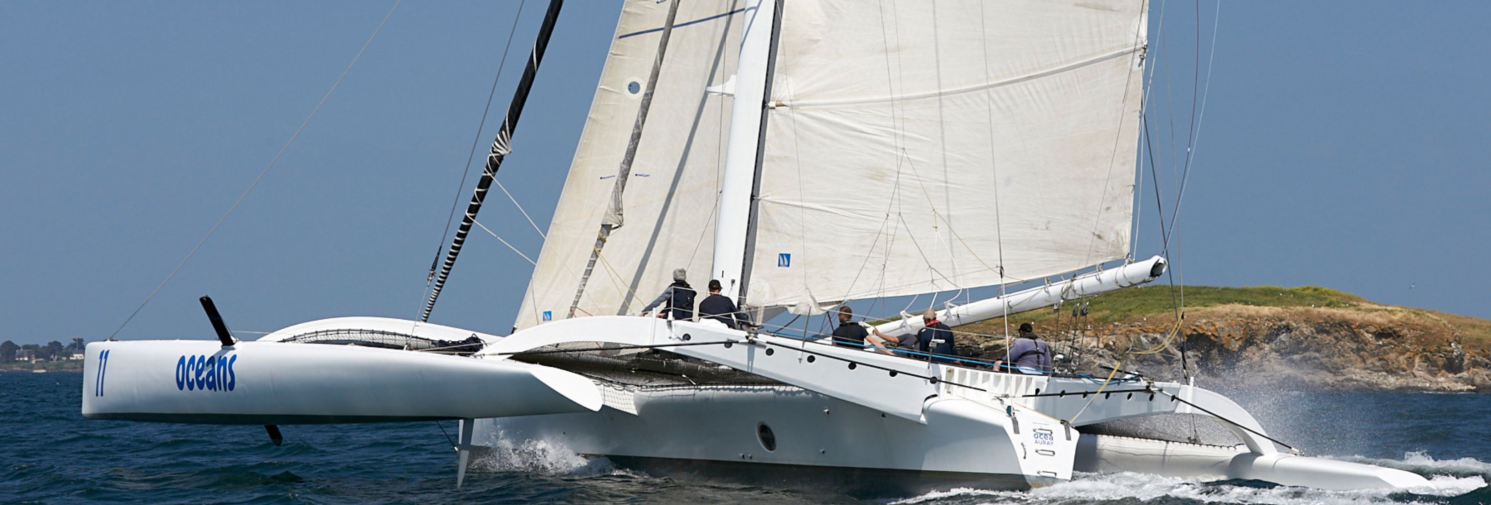 Charter exclusif : Trimaran 60 Orma OCEANS avec Francis Joyon !