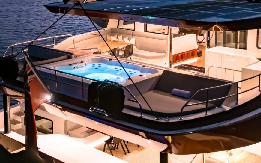 Catamarans Uniques à Louer avec leur équipage