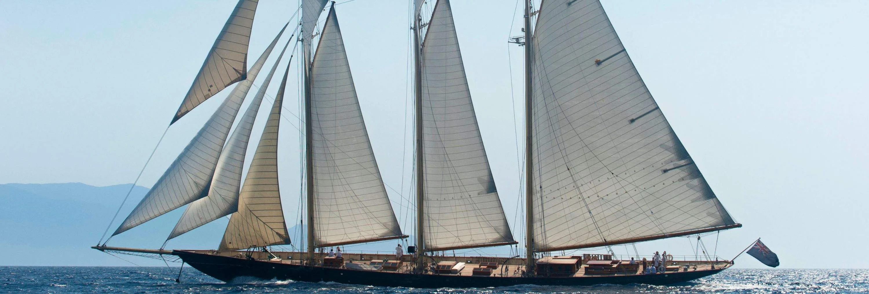 ATLANTIC: Disponible cet automne en Méditerranée  et pour les Voiles de Saint-Tropez !