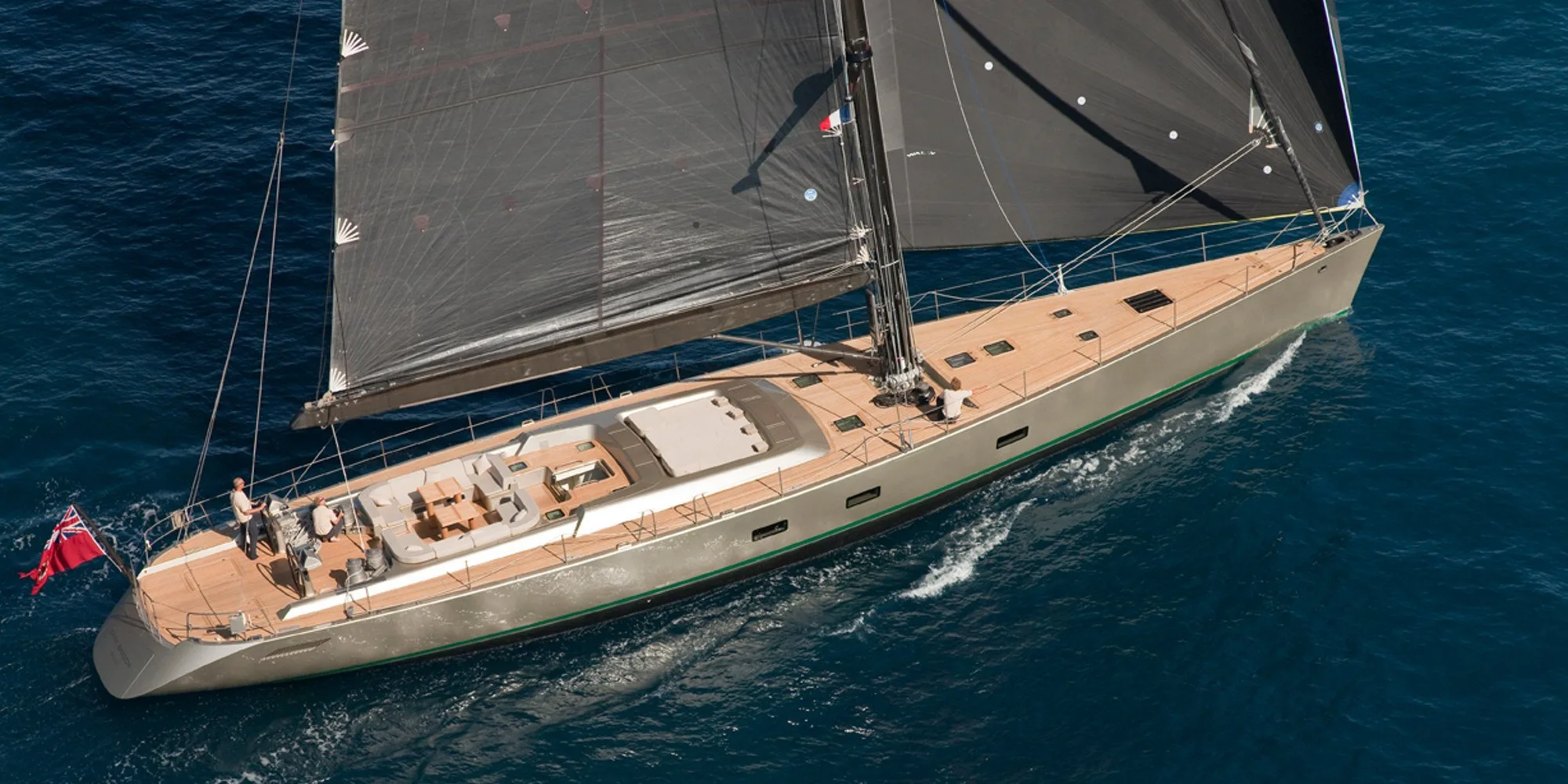 DARK SHADOW : Disponible en Charter