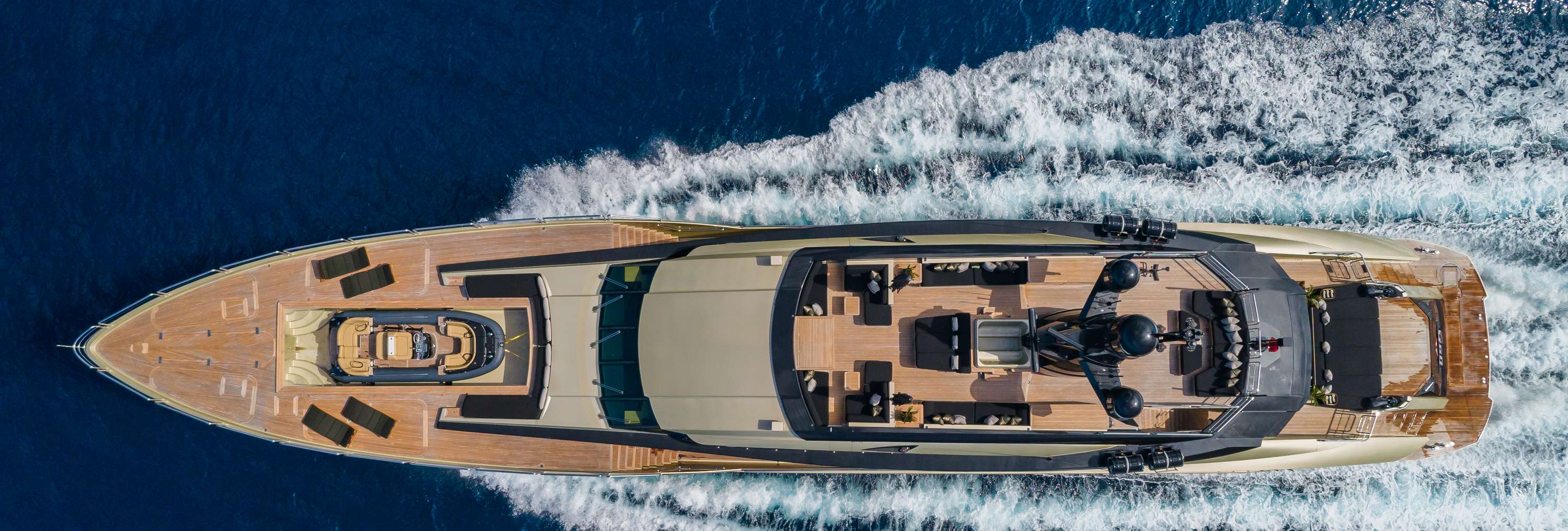 Yacht DB9 disponible aux Bahamas