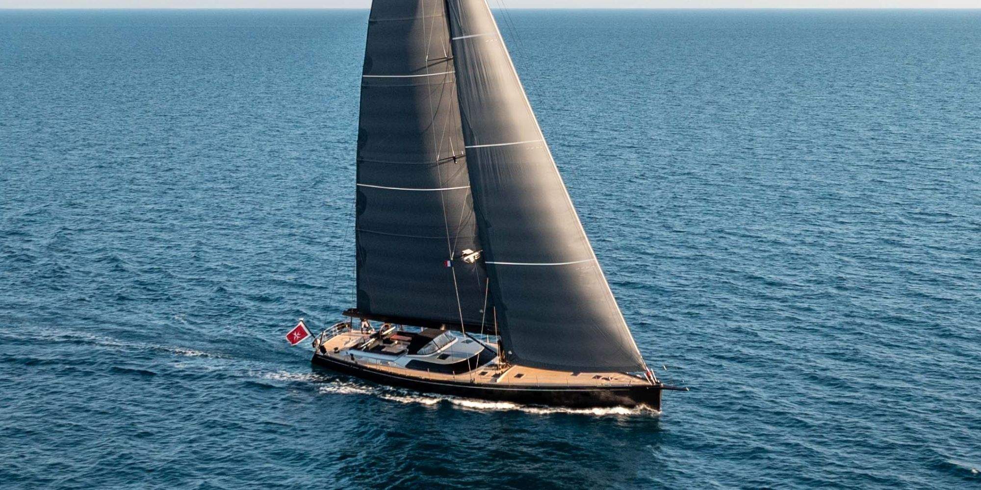 FREE AT LAST : Nouvelles Photos et Vidéo après refit complet !
