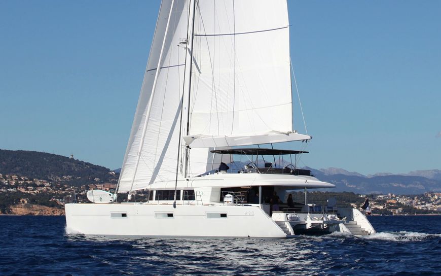 LADY M – Votre Évasion d'Été à Bord d’un Lagoon 620