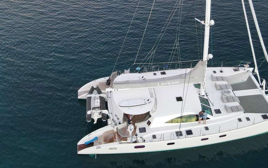 Catamaran LAYSAN disponible aux Caraïbes