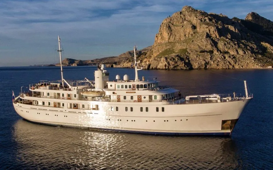 Monaco Grand Prix 2026 : Cabine & Événements à bord du Yacht SHERAKHAN