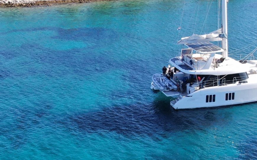Explorez la Polynésie Française à Bord du Catamaran Sunreef Eco 50 TIRIL ; une croisière de Luxe Eco-Responsable