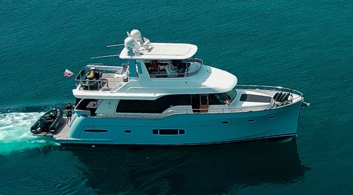 CIRE, Outer Reef Trident 620 disponible à la vente
