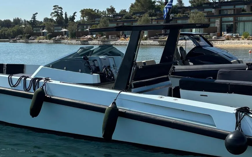 GRIVALIA V : un Wally Tender 43 à vendre