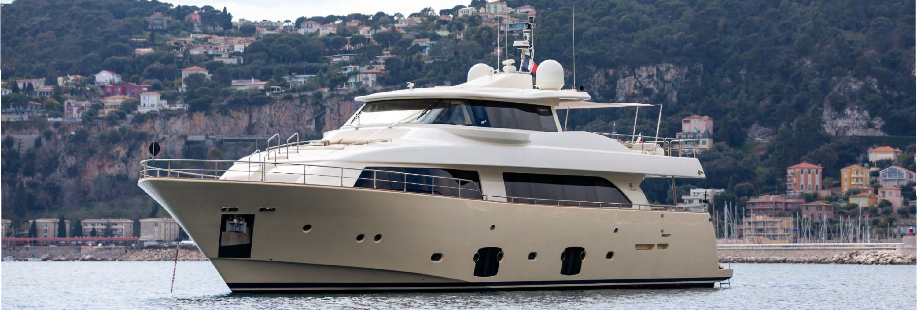 LA PAUSA : Custom Line Navetta 26 à vendre