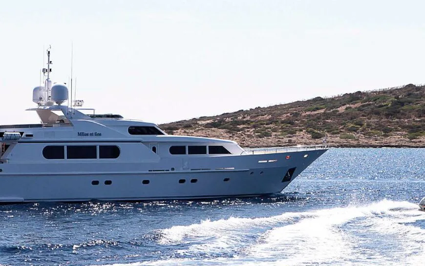 MILOS AT SEA : Codecasa 115 à vendre