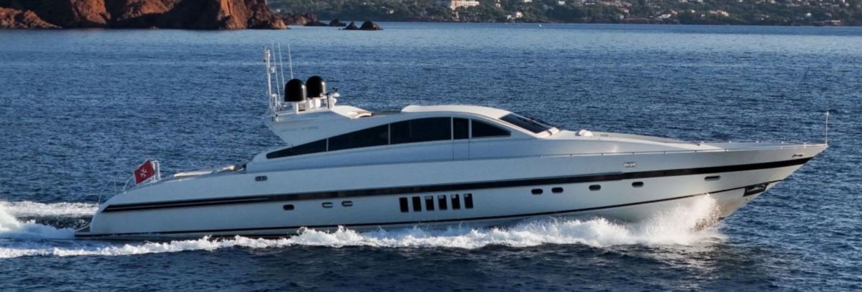 NOTORIOUS : Nouveau yacht à moteur disponible à la vente !