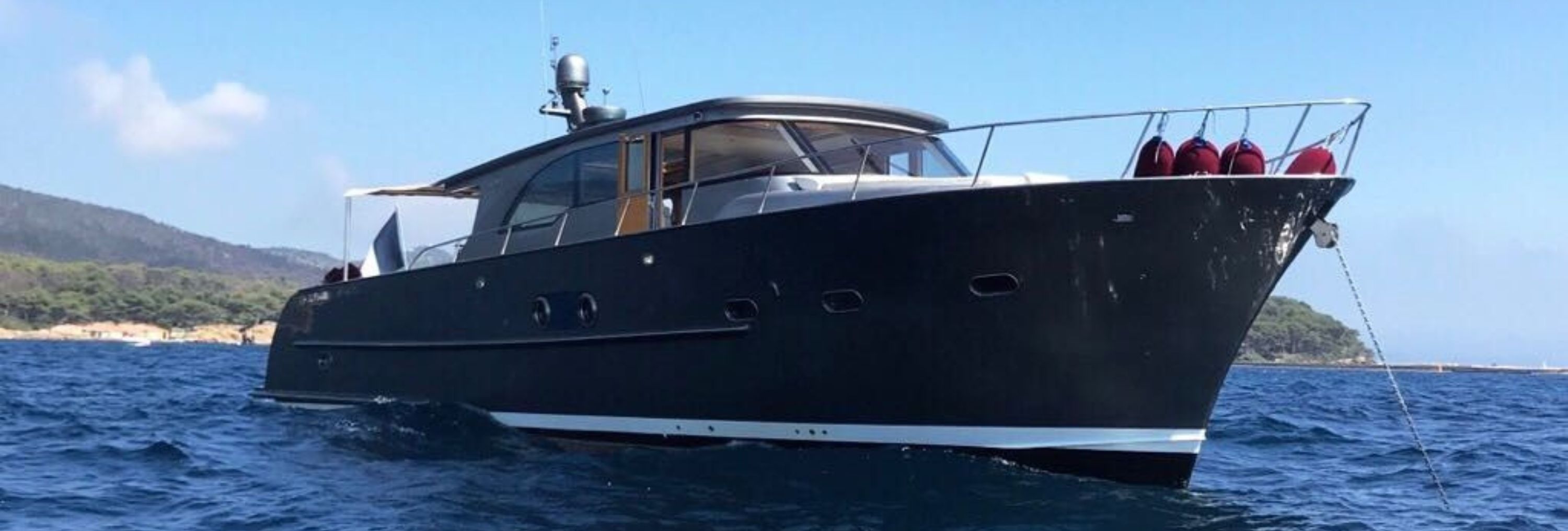 OLYMPIC MARITIME : Nouveau motor yacht à la vente