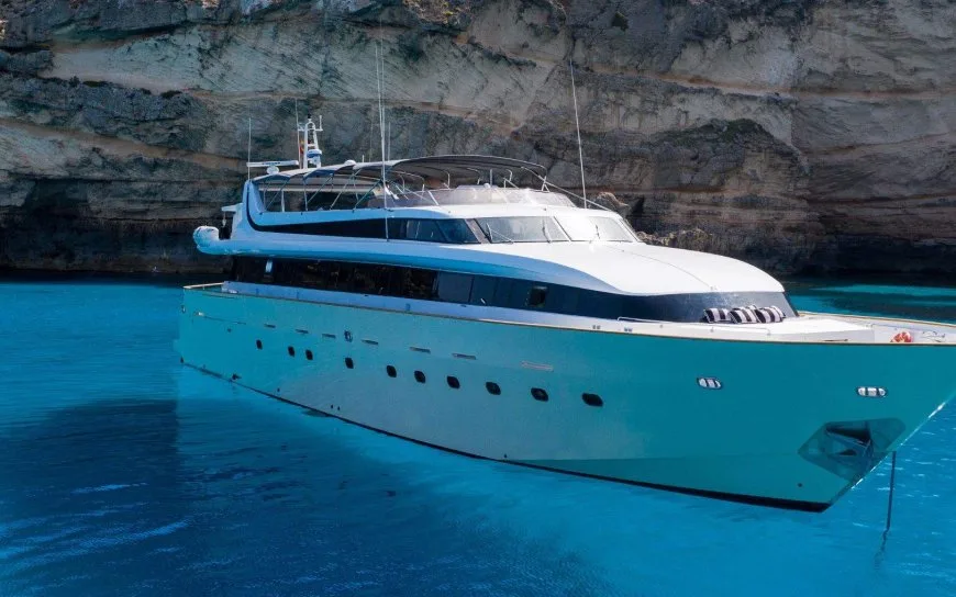 MY INFINITY - Ex PAULA III : Élégance et performance