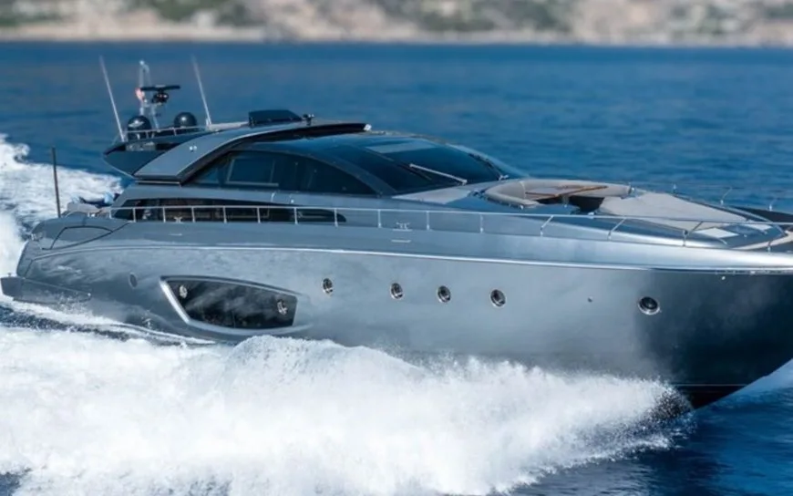 SILVER BREEZE : L’élégance signée Riva