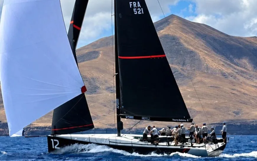 TP52 TEASING MACHINE : Voilier de Course Super Series à Vendre