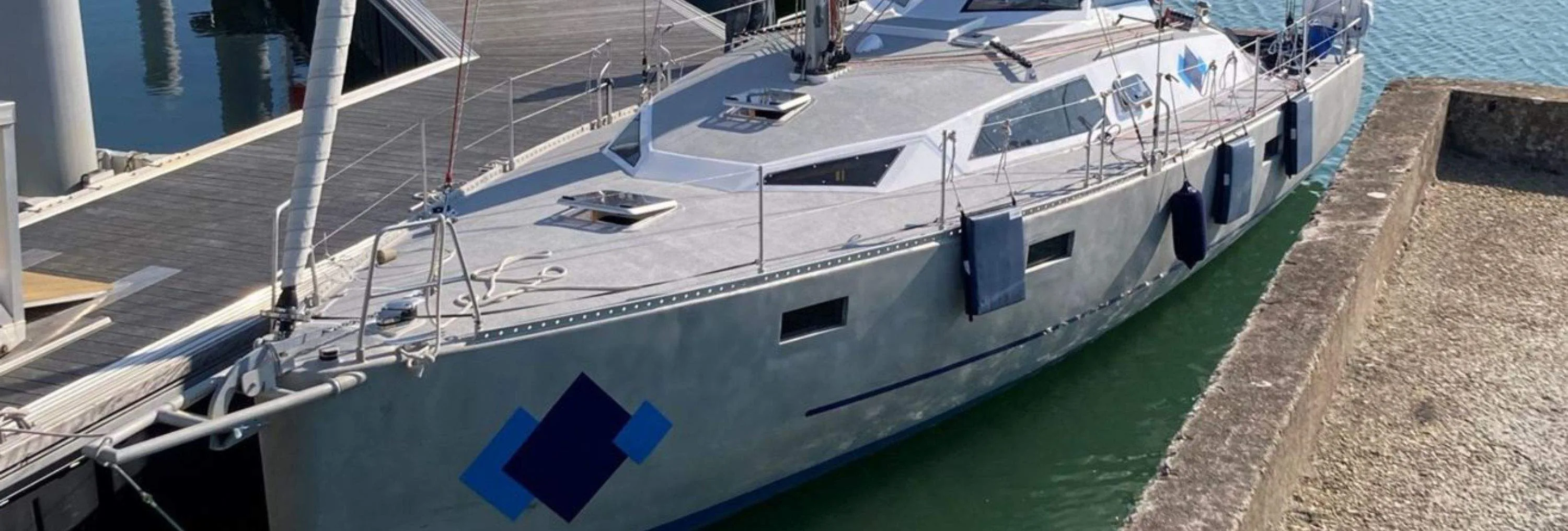 TOPAZE : Voilier vendu par BGYB !