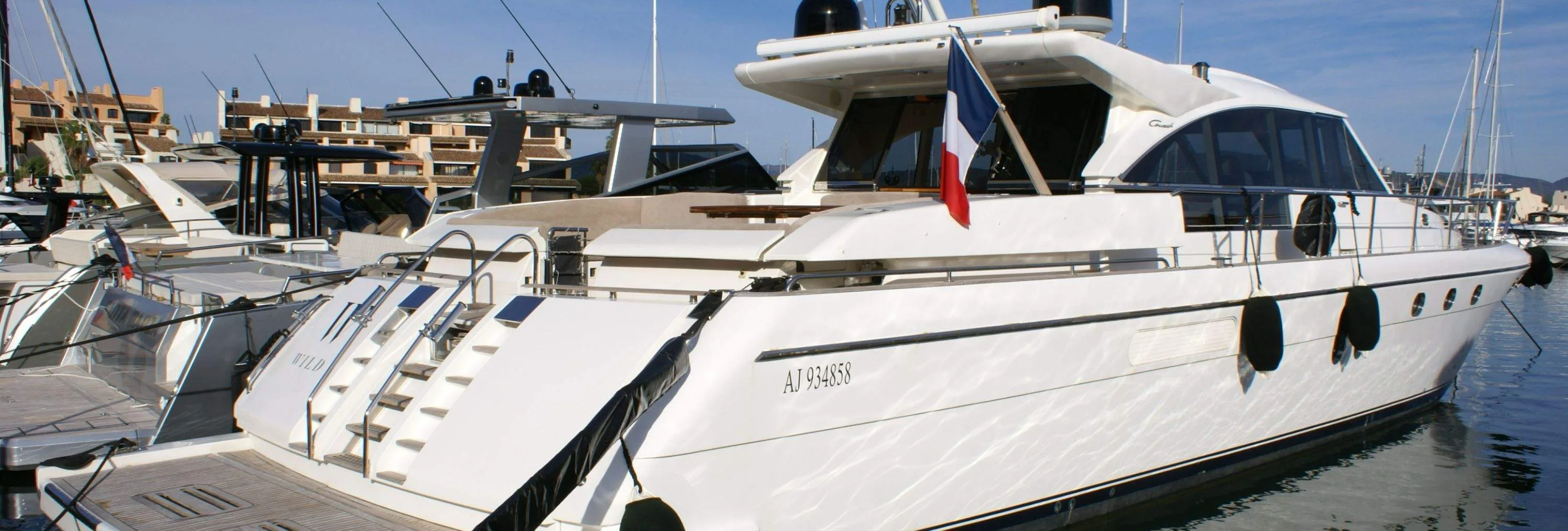 WILD: Nouveau bateau à moteur à la vente !