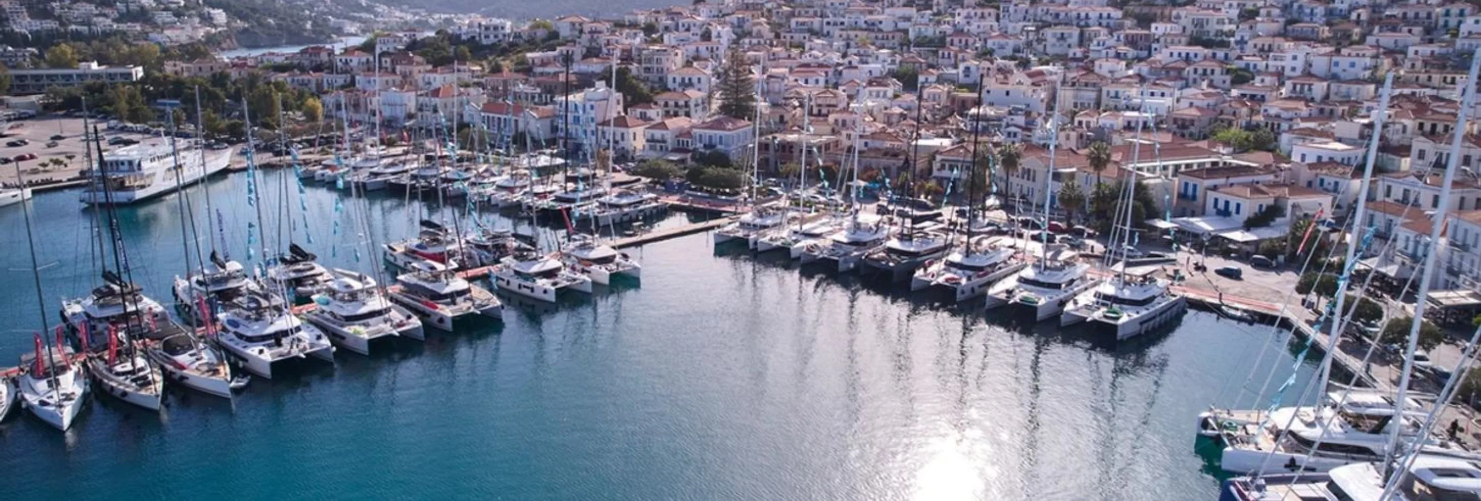 EMMYS 2026 : le grand rendez-vous charter à Poros