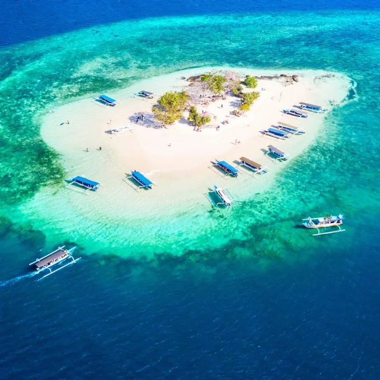 Îles Secrètes et Plages Sauvages