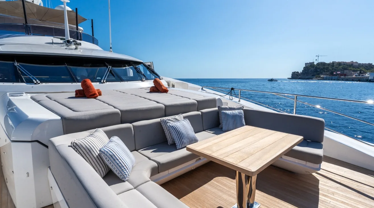 ALADDIN — Bateau à moteur 40,05 m (4)