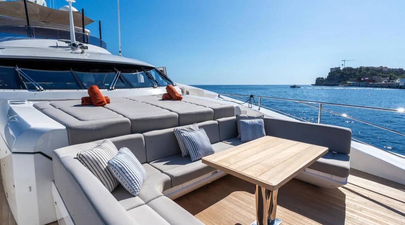 ALADDIN — Bateau à moteur 40,05 m (4)