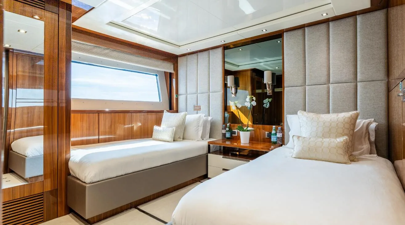 ALADDIN — Bateau à moteur 40,05 m (13)