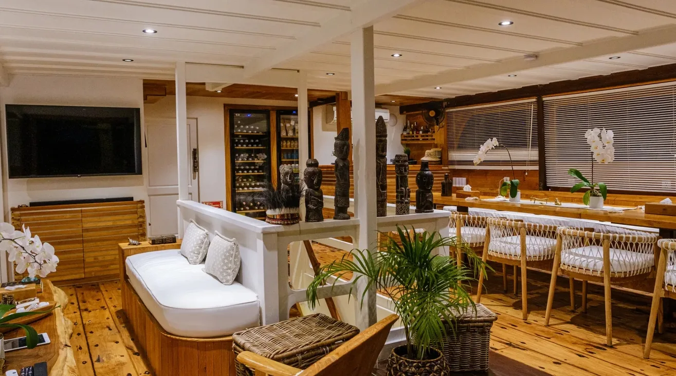 ALIIKAI VOYAGE — Bateau à moteur 40,00 m (8)