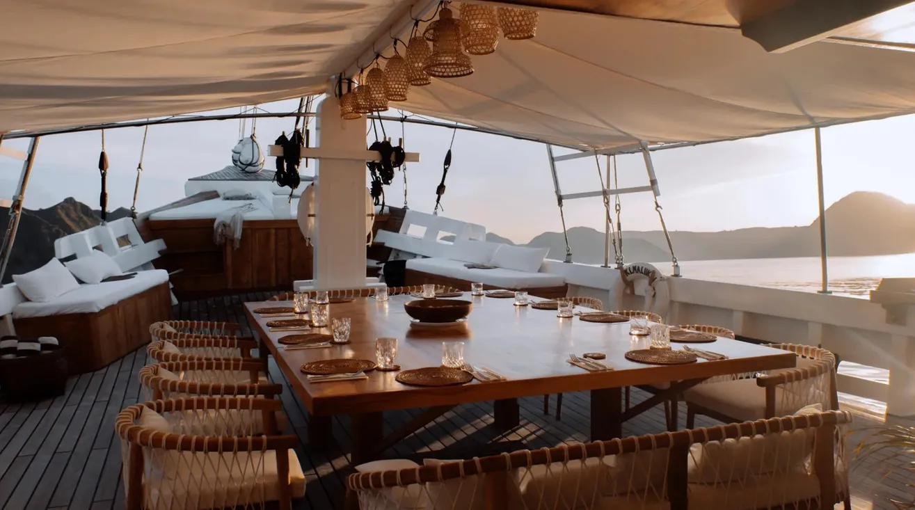 ALIIKAI VOYAGE — Bateau à moteur 40,00 m (9)