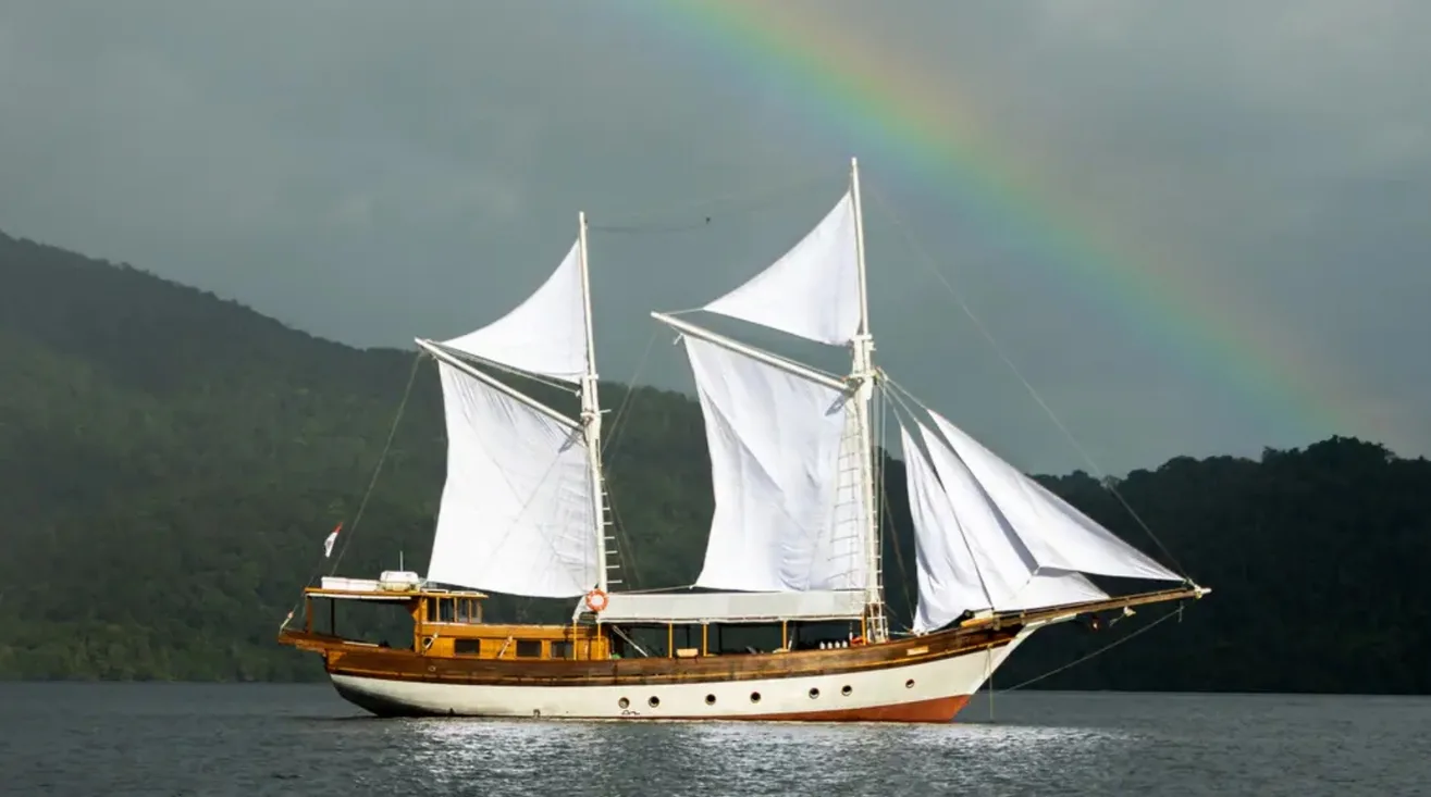 ANNE BONNY — Bateau à voile 30,00 m (3)