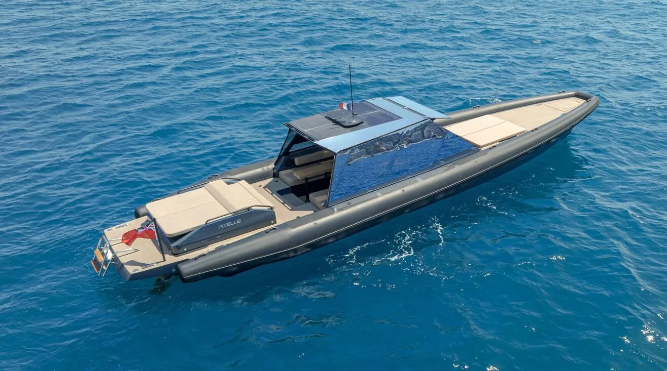 AXELLE 2 — Bateau à moteur 14,80 m (2)