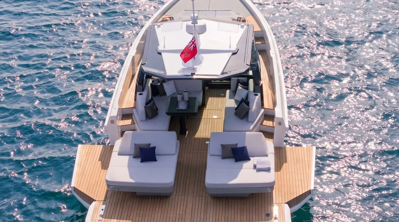 AXELLE 3 — Bateau à moteur 14,60 m (4)