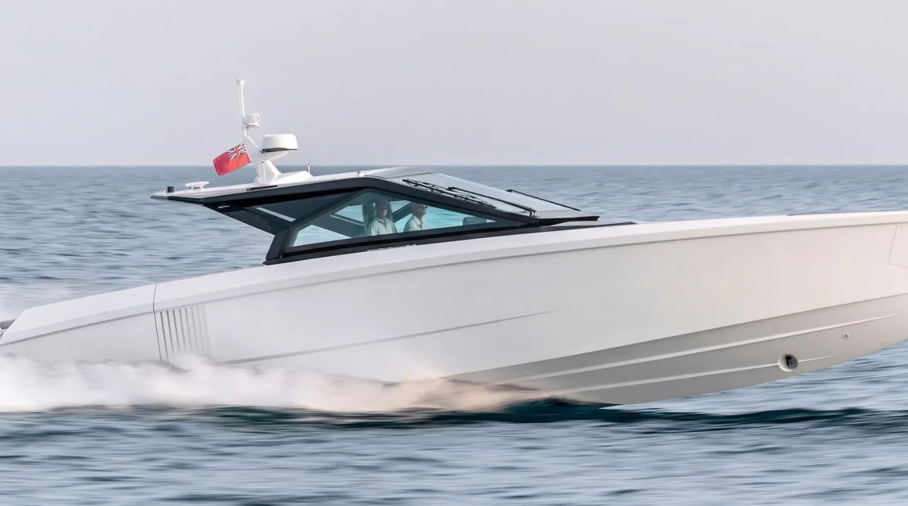 AXELLE 3 — Bateau à moteur 14,60 m (5)
