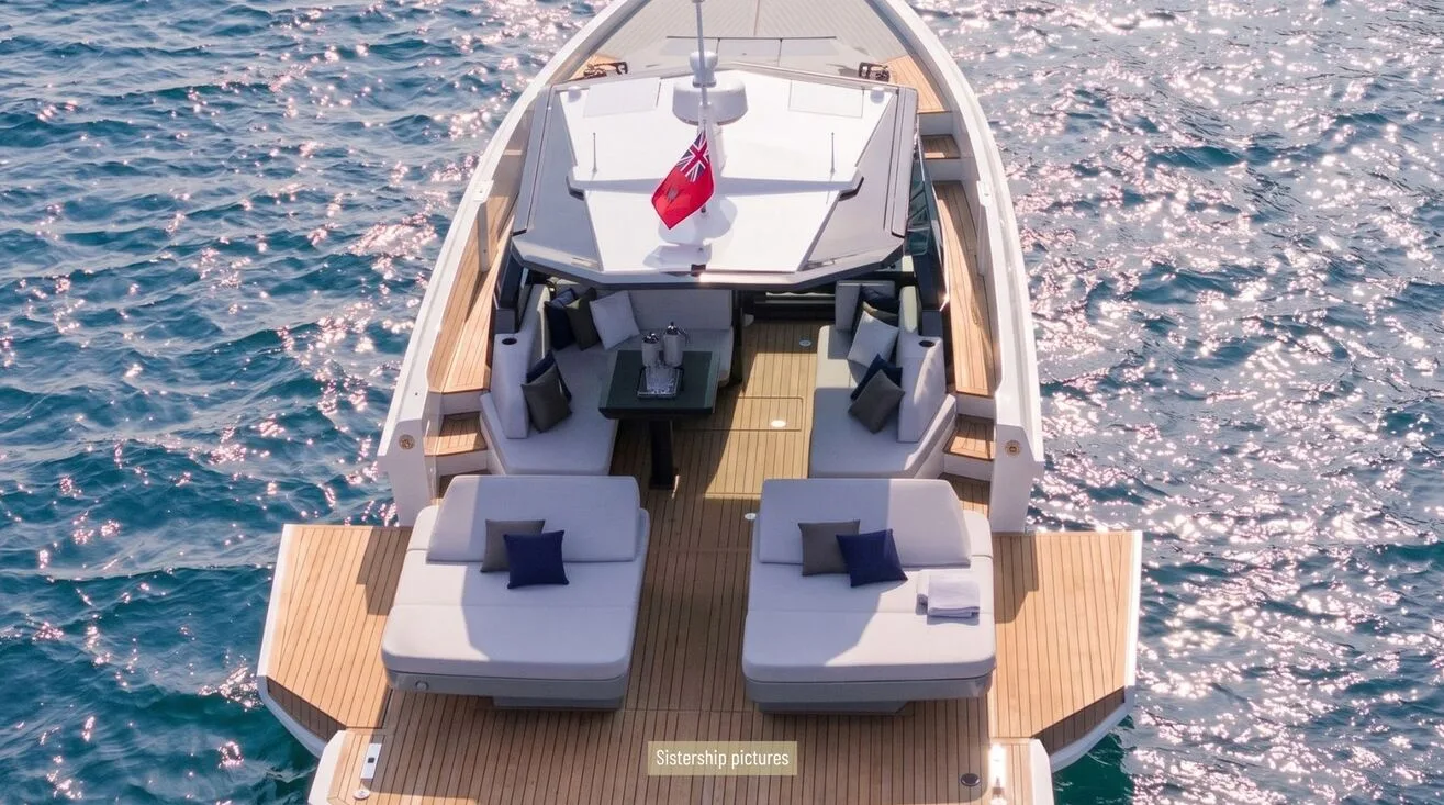 AXELLE 3 — Bateau à moteur 14,60 m (4)