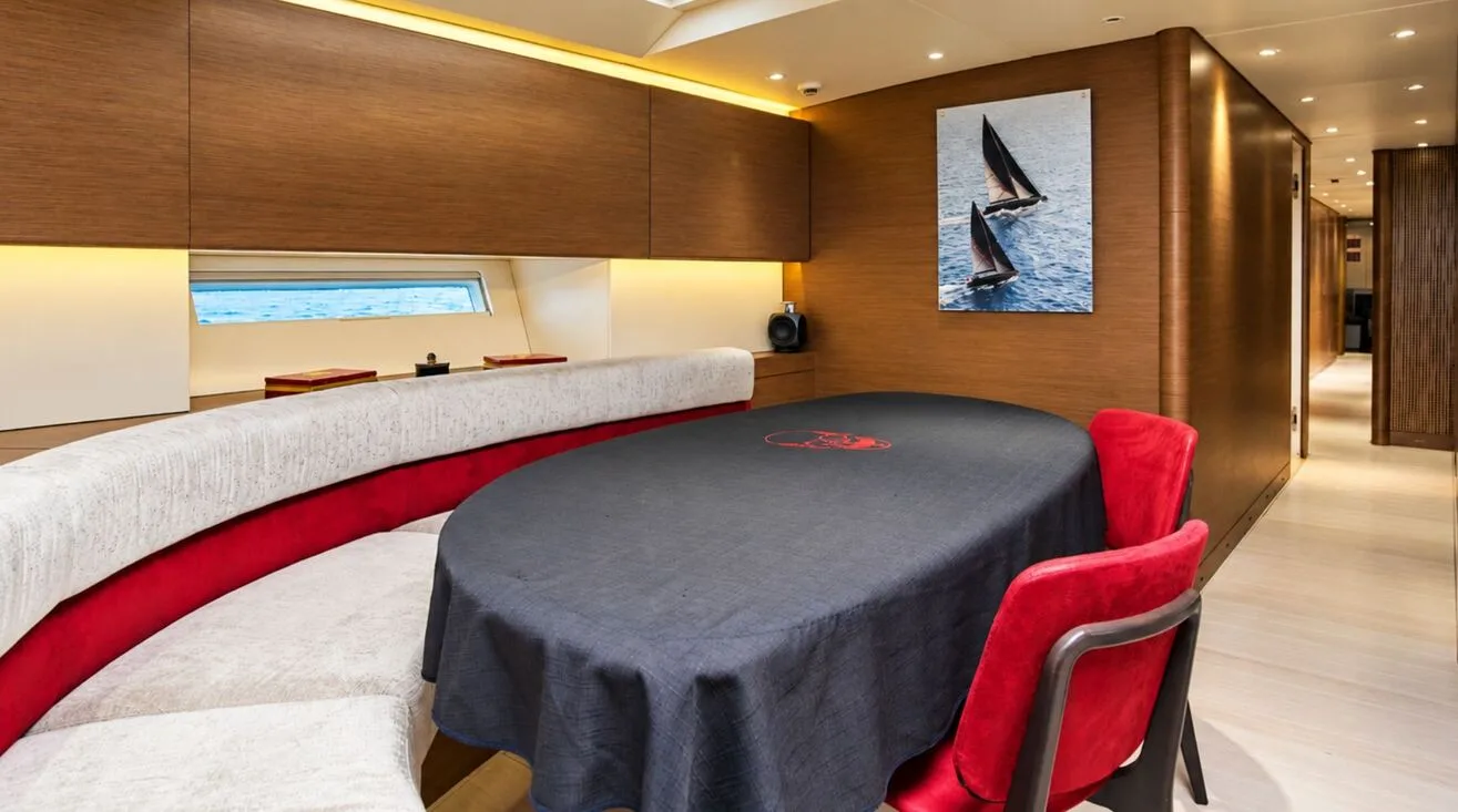 BLACK SAILS — Bateau à voile 39,95 m (8)
