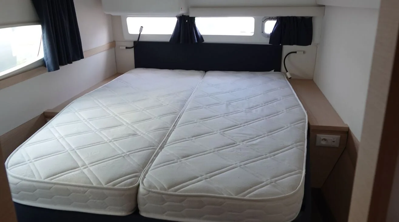 CRESCENDO — Multicoque 13,30 m (8)