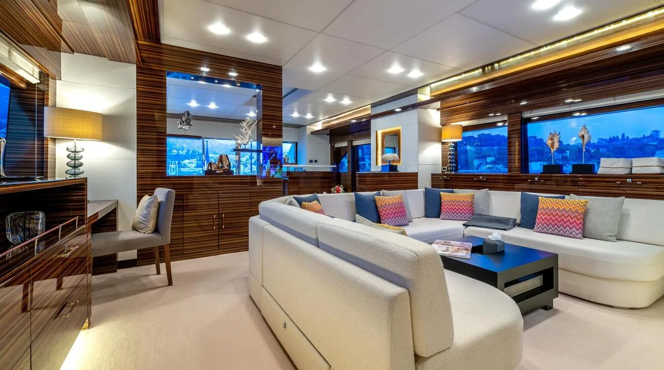 GEMS II — Bateau à moteur 40,50 m (7)