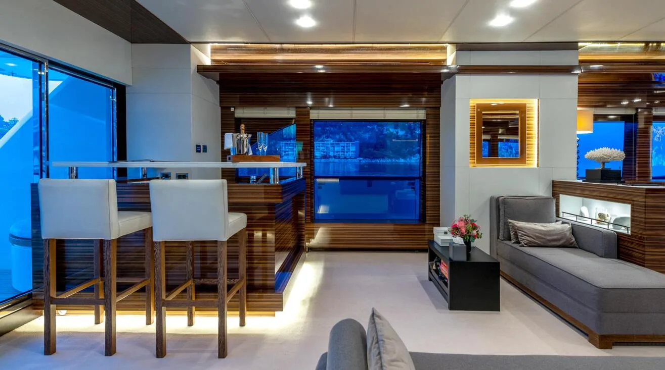 GEMS II — Bateau à moteur 40,50 m (9)