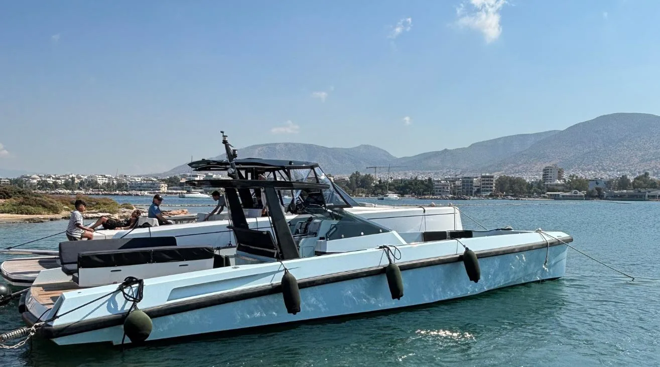 GRIVALIA V — Bateau à moteur 13,12 m (2)