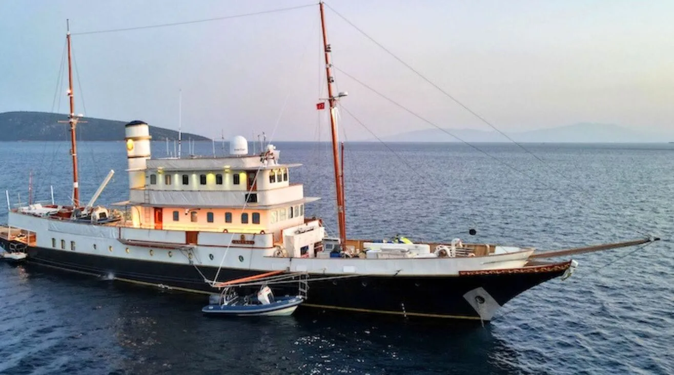 KALIZMA — Bateau à moteur 45,75 m (2)