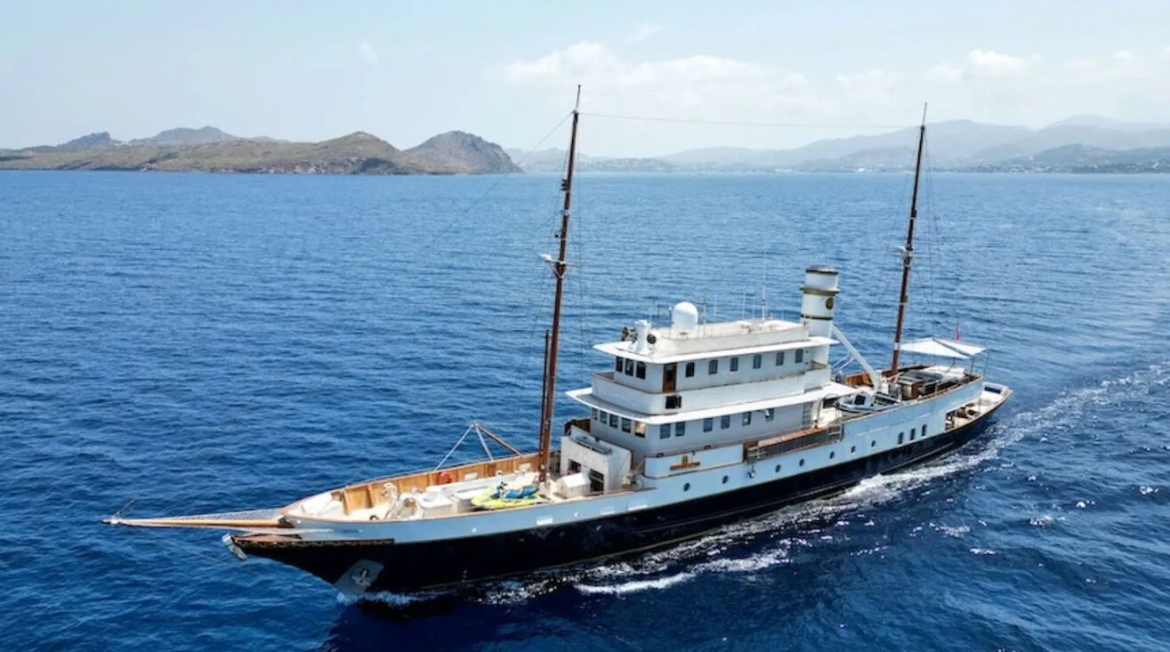 KALIZMA — Bateau à moteur 45,75 m (3)
