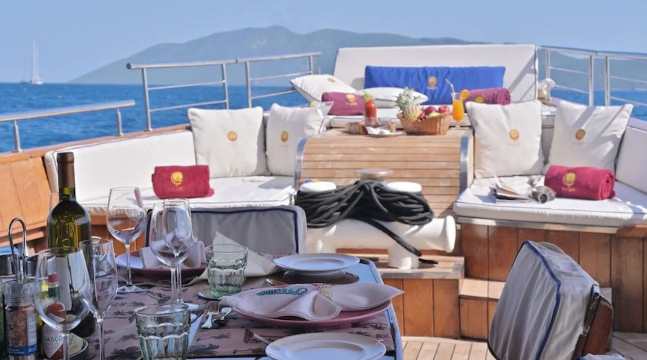 KALIZMA — Bateau à moteur 45,75 m (8)