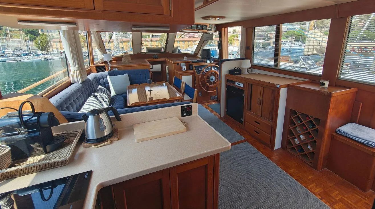 KENAPI TEN — Bateau à moteur 13,50 m (5)