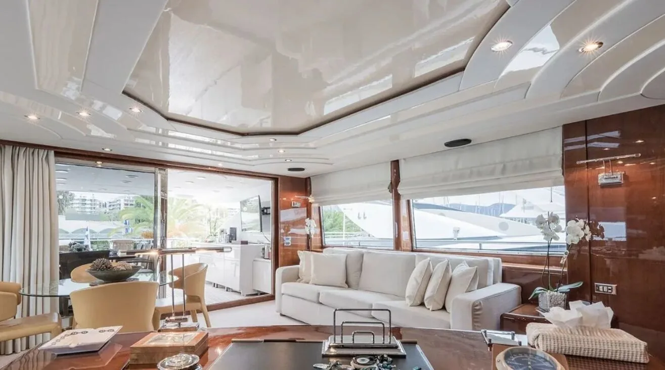 LET IT BE — Bateau à moteur 35,97 m (10)