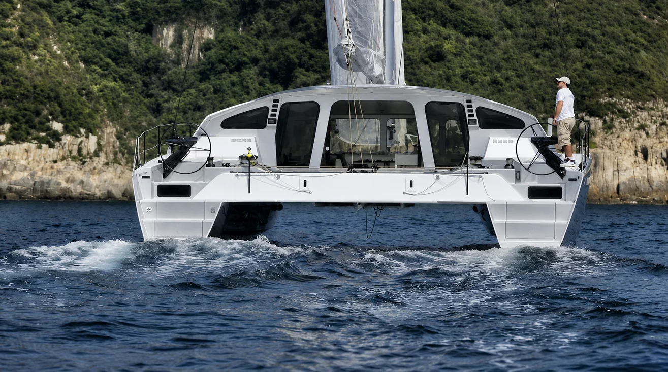 MACH 2 — Multicoque 18,28 m (4)