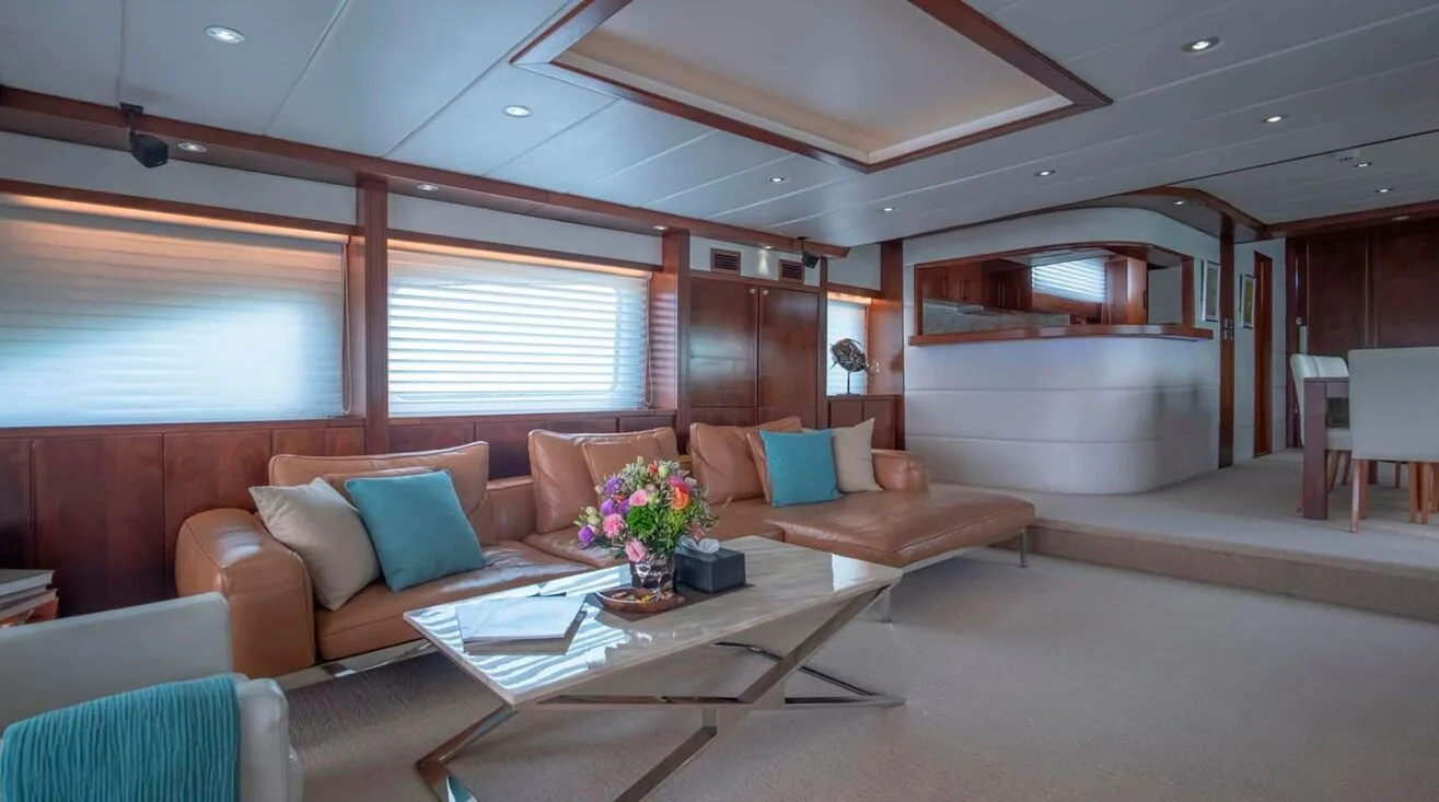 MIA KAI — Bateau à moteur 29,50 m (8)