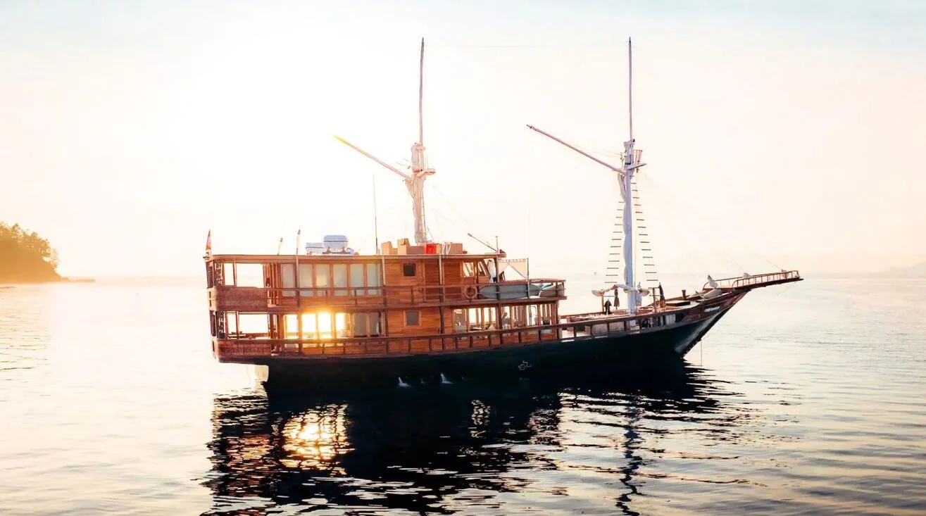 THE ORACLE  — Bateau à voile 35,00 m (3)