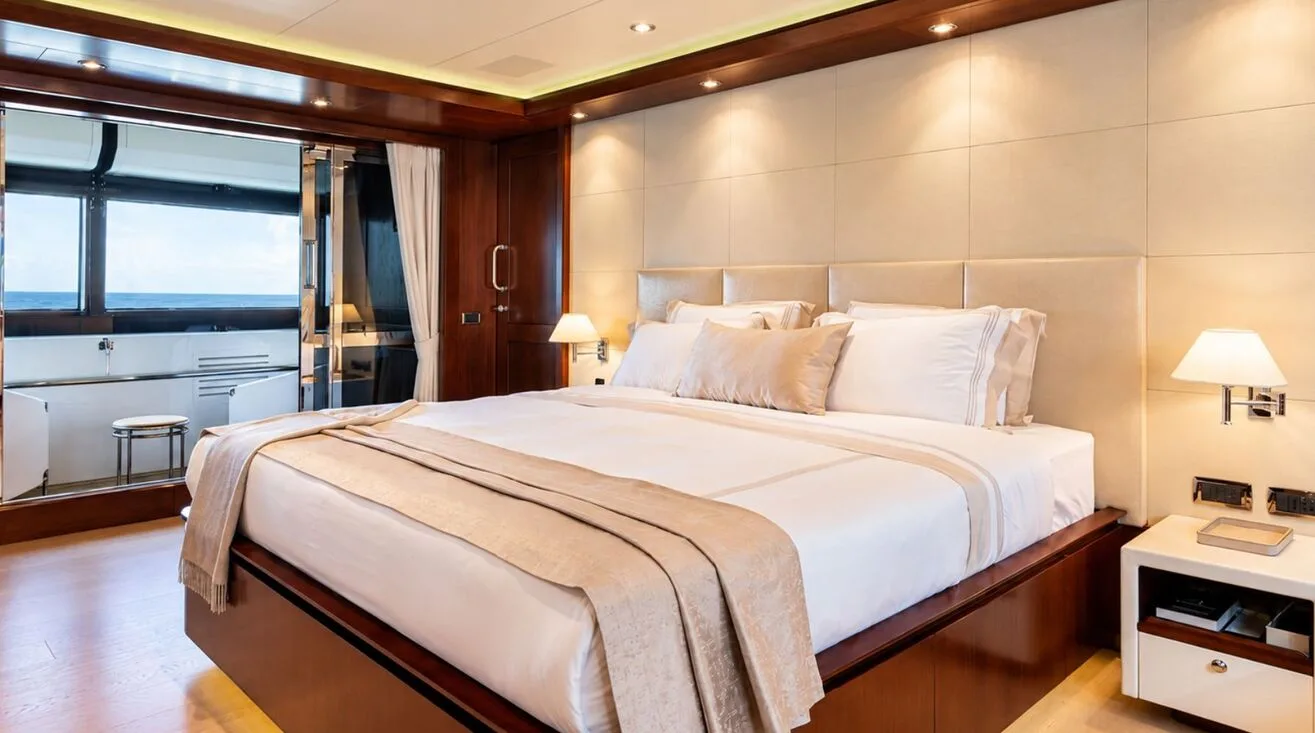 PALATIAL — Bateau à moteur 43,00 m (11)