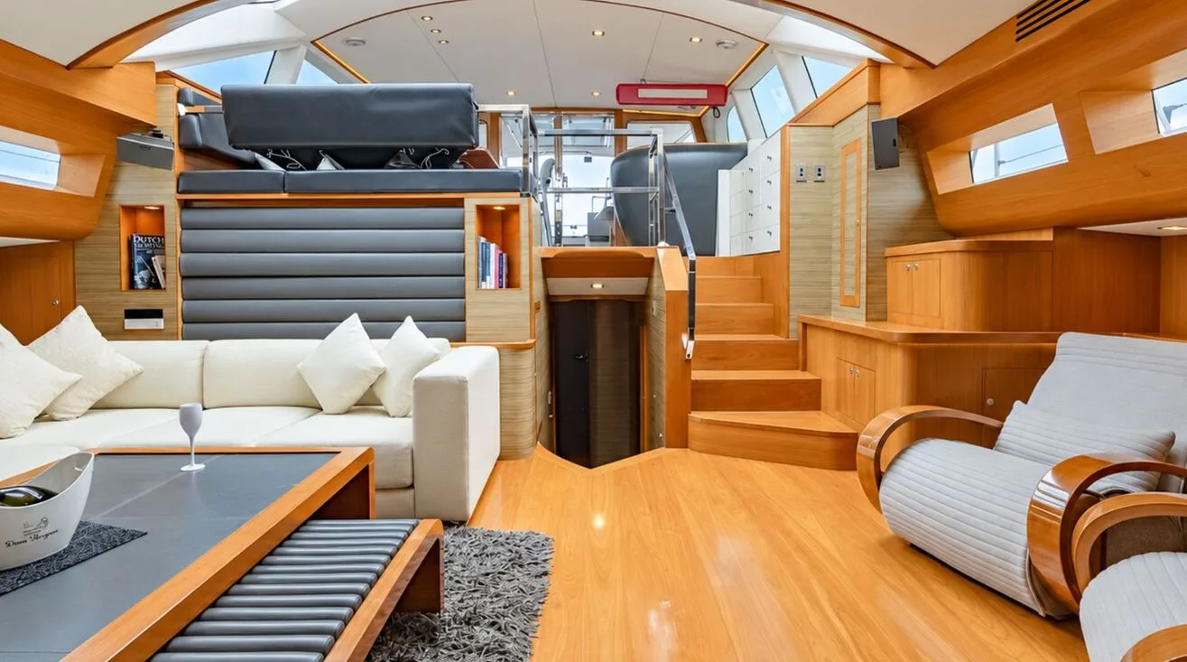 SILVERLINING — Bateau à voile 31,60 m (10)